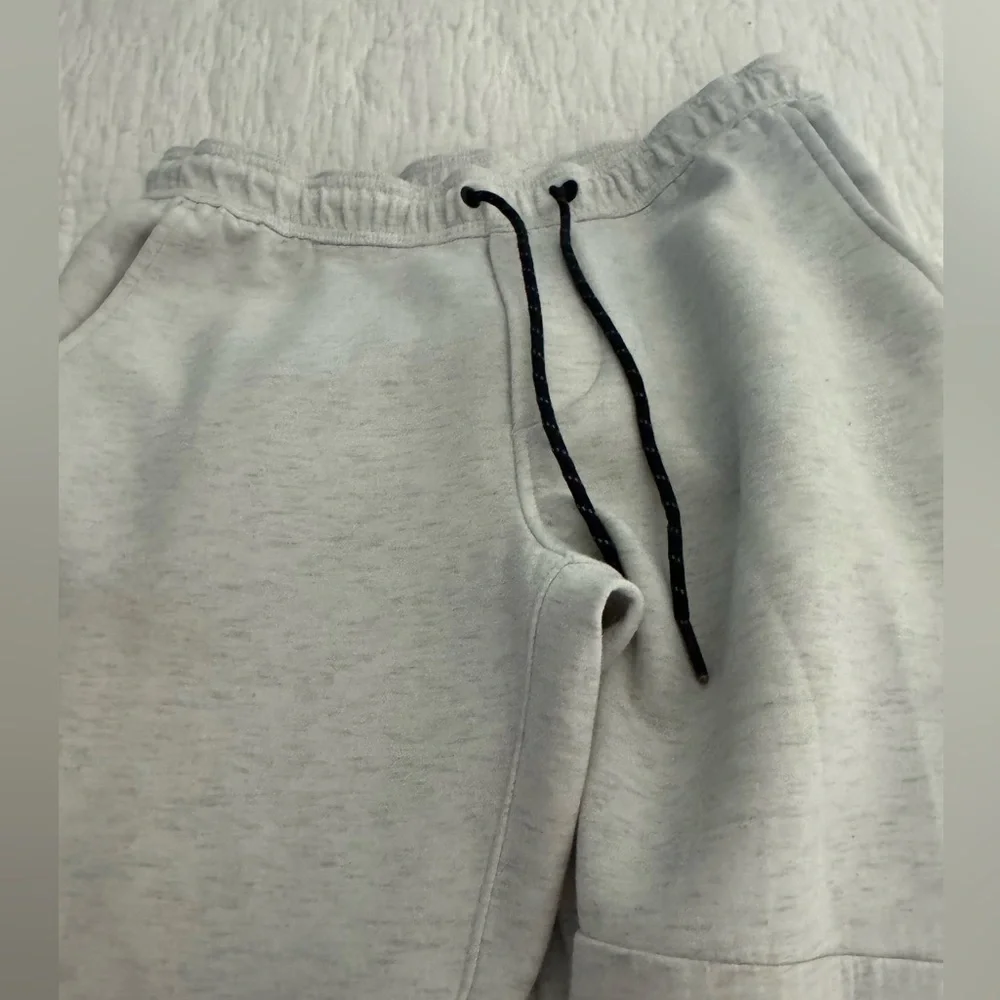 American Eagle Jogger Sweatpants Men’s M  Light Gray Zip Pockets Athletic